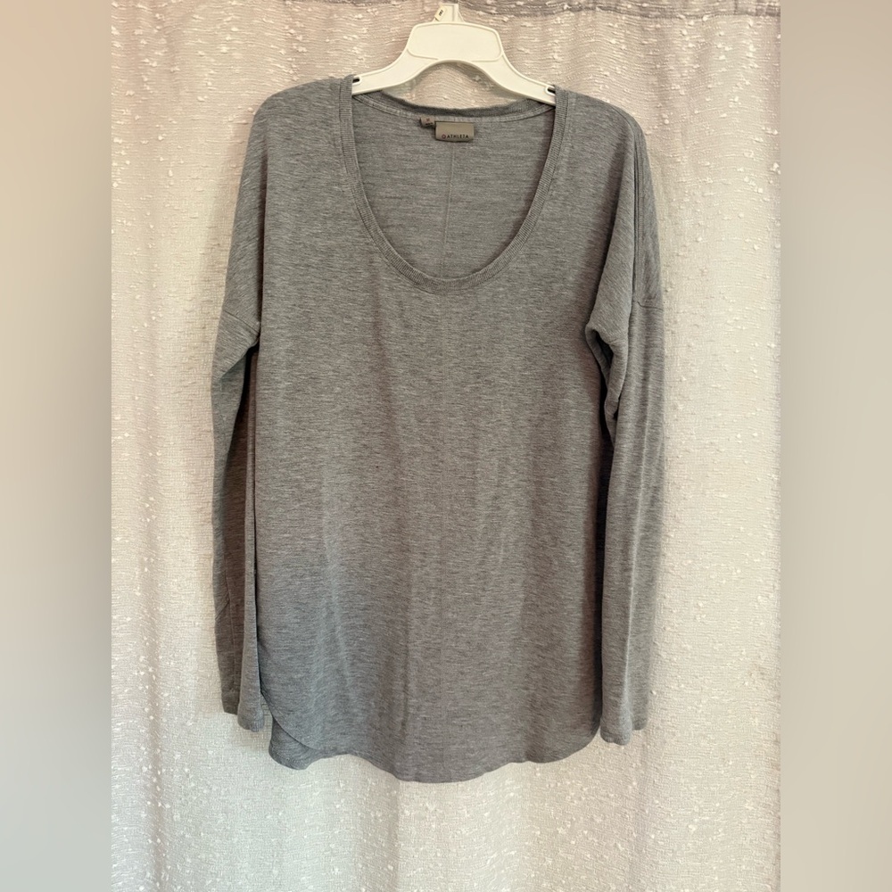 Athleta Gray Long Sleeve Relaxed Tee